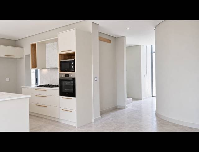 4 BEDROOM FREESTANDING FOR SALE IN SANDOWN